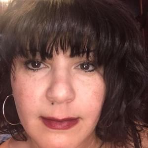 Meet your Posher, Evelyn